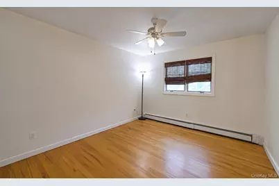 61 Ledgewood Drive, Smithtown, NY 11787 - Photo 19