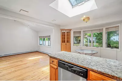 61 Ledgewood Drive, Smithtown, NY 11787 - Photo 9