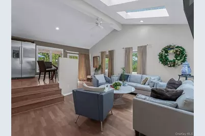 69 Roger Drive, Port Washington, NY 11050 - Photo 5