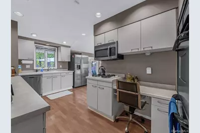 69 Roger Drive, Port Washington, NY 11050 - Photo 11