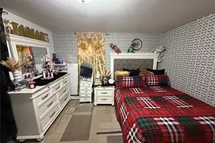 33 Washington Ave, Deer Park, NY 11729 - Photo 9