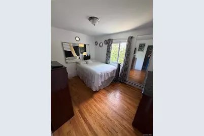 33 Washington Avenue, Deer Park, NY 11729 - Photo 7