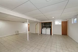 208 Lake Dr, Patchogue, NY 11772 - Photo 23