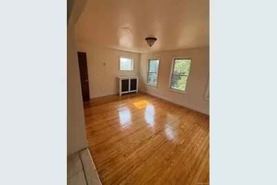 149 W Kingsbridge Road #3, Mount Vernon, NY 10550 - Photo 3