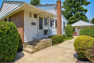 41 Elwood Avenue, Hicksville, NY 11801 - Photo 17