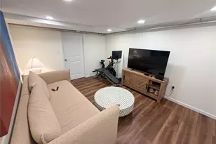 215 Seventh Ave, Pelham, NY 10803 - Photo 11