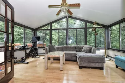 19 Church Road, Suffern, NY 10901 - Photo 9