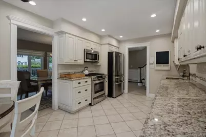 8 Griggs Drive, Greenlawn, NY 11740 - Photo 5