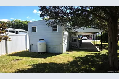 58 Betsy Ross Drive, Bohemia, NY 11716 - Photo 15