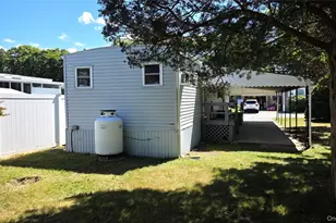 58 Betsy Ross Dr, Bohemia, NY 11716 - Photo 15
