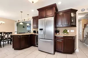 185 Tree Rd, Centereach, NY 11720 - Photo 11