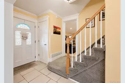 185 Tree Road, Centereach, NY 11720 - Photo 5