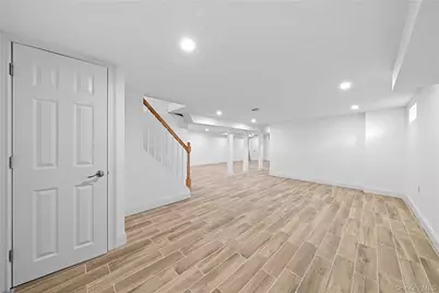 207 Wright Street, Westbury, NY 11590 - Photo 25
