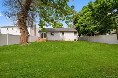 207 Wright Street, Westbury, NY 11590 - Photo 39