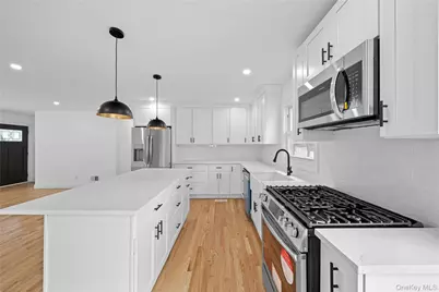 207 Wright Street, Westbury, NY 11590 - Photo 11