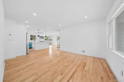 207 Wright Street, Westbury, NY 11590 - Photo 7