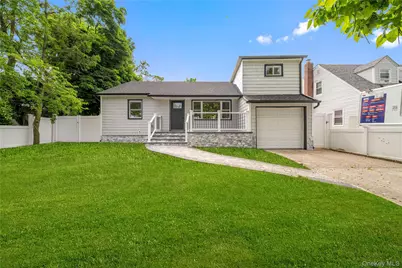 207 Wright Street, Westbury, NY 11590 - Photo 41