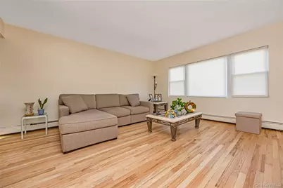 28 Baldwin Street, Farmingdale, NY 11735 - Photo 15