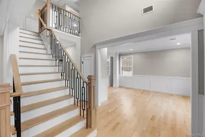 21 Devon Road, Bethpage, NY 11714 - Photo 5