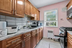 87-29 Marengo St, Hollis, NY 11423 - Photo 7
