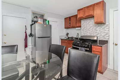 18 Porach Street, Yonkers, NY 10701 - Photo 9