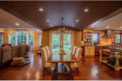 55 Wynn Court, Muttontown, NY 11791 - Photo 15