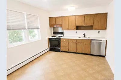 82 Demarest Avenue #16, West Nyack, NY 10994 - Photo 3