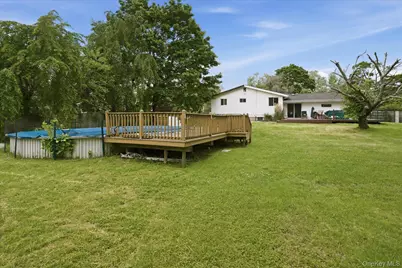 1020 Commack Road, Dix Hills, NY 11746 - Photo 19