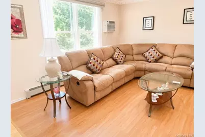 58 Glenmere Lane, Coram, NY 11727 - Photo 5