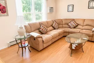 58 Glenmere Ln, Coram, NY 11727 - Photo 5