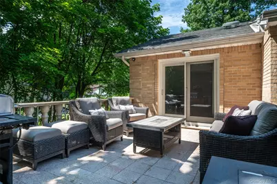 18 Carlyle Place, Hartsdale, NY 10530 - Photo 39
