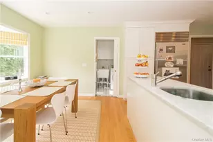 4 Dalphin Dr, Rye, NY 10580 - Photo 9
