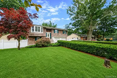 6 Smith Court, Mastic, NY 11950 - Photo 3