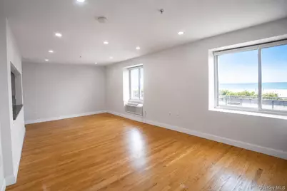 10 Franklin Boulevard #205, Long Beach, NY 11561 - Photo 5