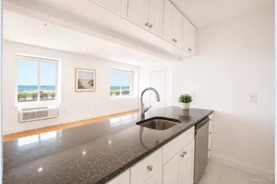 10 Franklin Boulevard #205, Long Beach, NY 11561 - Photo 17
