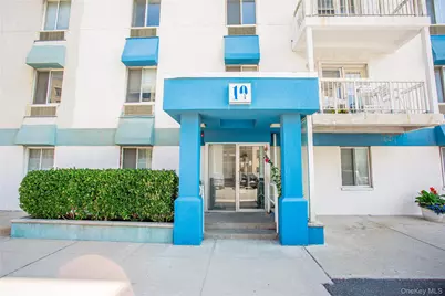 10 Franklin Boulevard #205, Long Beach, NY 11561 - Photo 3