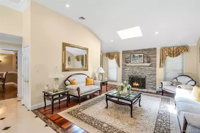 6 Averly Place, Smithtown, NY 11787 - Photo 11