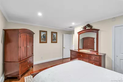 6 Averly Place, Smithtown, NY 11787 - Photo 21
