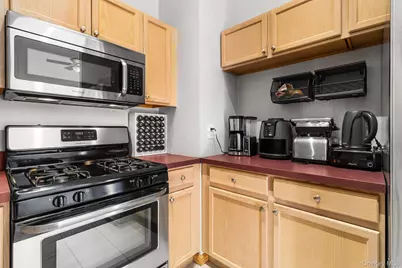 2006 Eve Ann Drive, Port Jefferson Station, NY 11776 - Photo 7