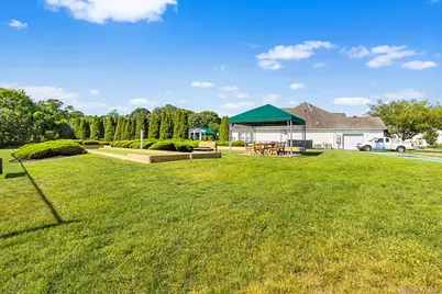 2006 Eve Ann Drive, Port Jefferson Station, NY 11776 - Photo 27