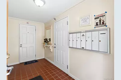 61-26 164 Street, Fresh Meadows, NY 11365 - Photo 7