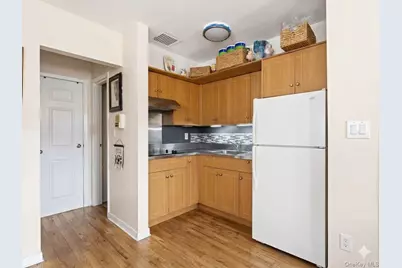 61-26 164 Street, Fresh Meadows, NY 11365 - Photo 11