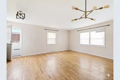 61-26 164 Street, Fresh Meadows, NY 11365 - Photo 9