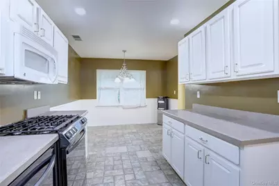 27 Underhill Drive, Pomona, NY 10970 - Photo 15