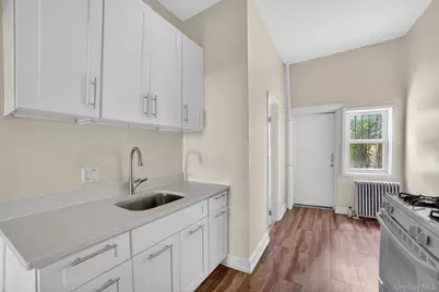 158 Willow Street #1B, Yonkers, NY 10701 - Photo 1
