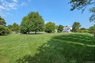 131 Flying Point Rd, Southampton, NY 11968 - Photo 3