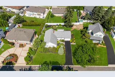 7 Albers Lane, Farmingdale, NY 11735 - Photo 41