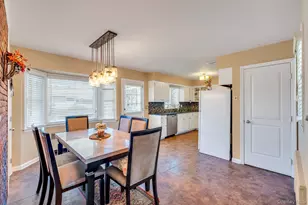 7 Albers Ln, Farmingdale, NY 11735 - Photo 11