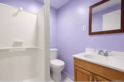 303 N Westchester Avenue N, West Babylon, NY 11704 - Photo 21