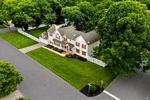 303 N Westchester Ave N, West Babylon, NY 11704 - Photo 27